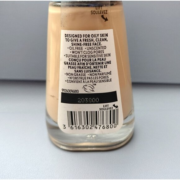 Covergirl Clean Matte Liquid Foundation 553 Sand Beige Oil Control Makeup 30mL 1 - Picture 4 of 9